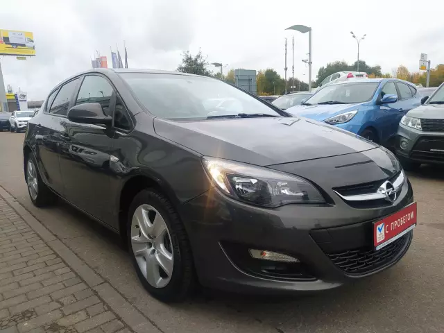 Opel Astra 2014