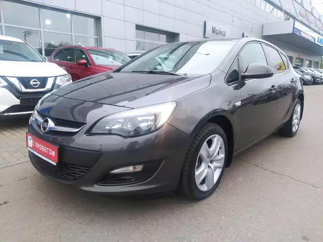 Opel Astra 2014