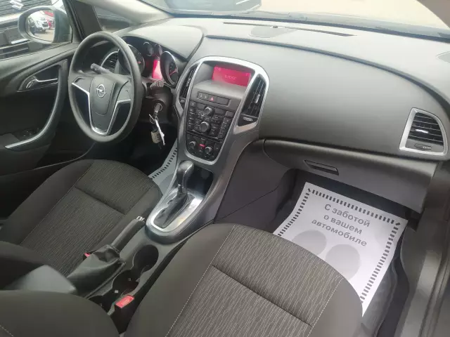 Opel Astra 2014