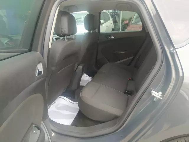 Opel Astra 2014