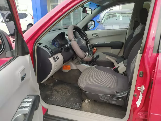 Mitsubishi L200 2008