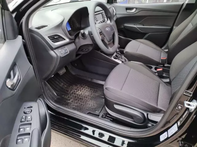 Hyundai Solaris 2021