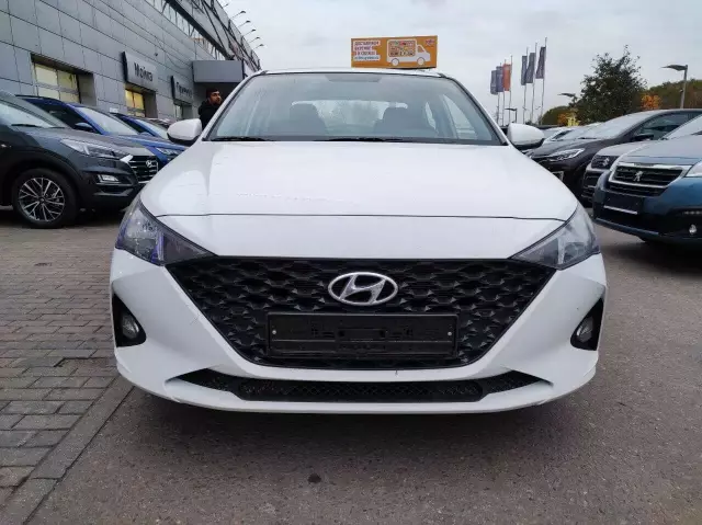 Hyundai Solaris 2021