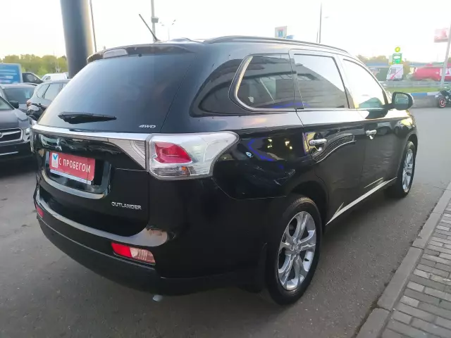 Mitsubishi Outlander 2013