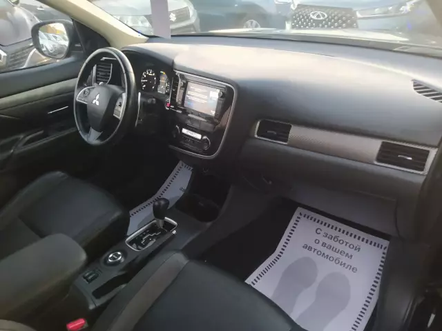 Mitsubishi Outlander 2013
