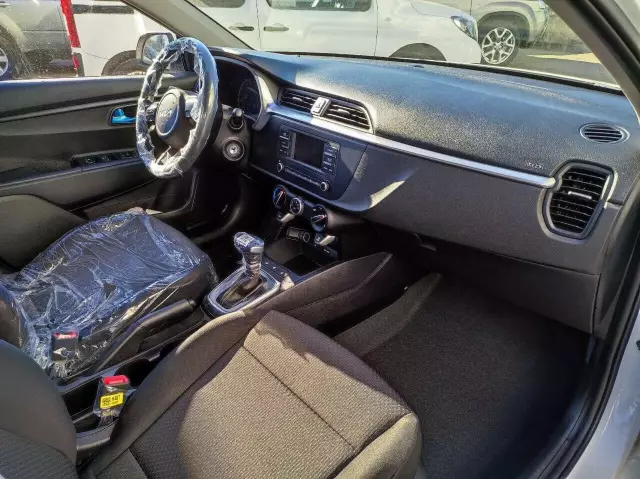Kia Rio 2021