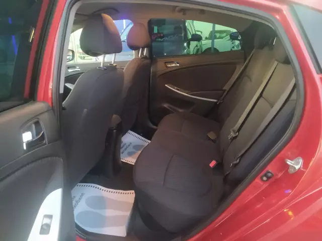 Hyundai Solaris 2012