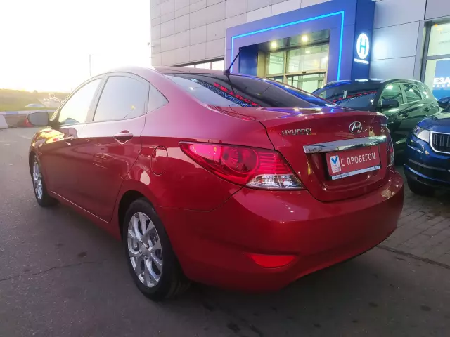 Hyundai Solaris 2012