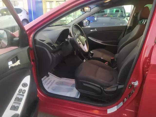 Hyundai Solaris 2012
