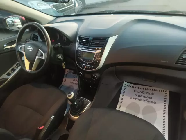 Hyundai Solaris 2012