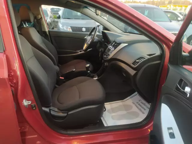 Hyundai Solaris 2012