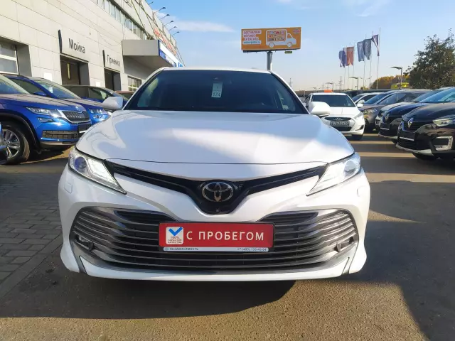 Toyota Camry 2019