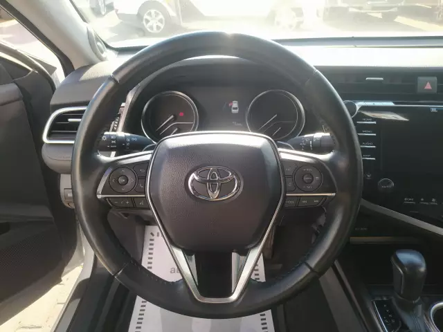 Toyota Camry 2019