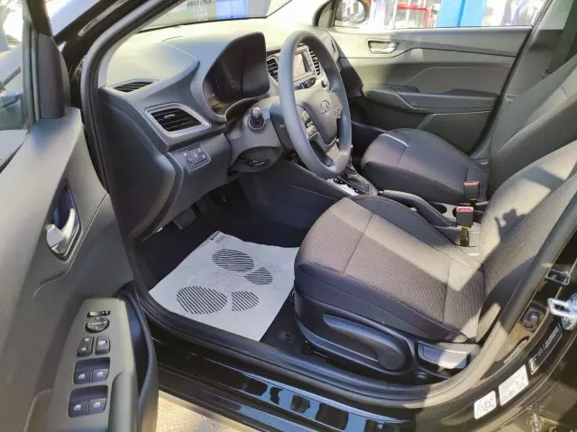 Hyundai Solaris 2021