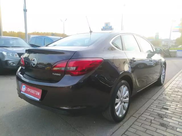 Opel Astra 2013