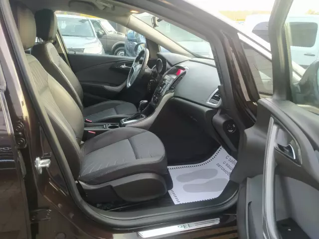 Opel Astra 2013