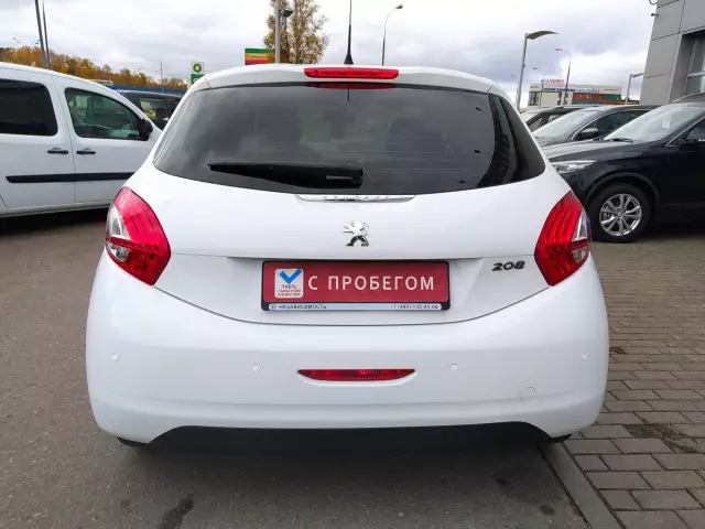 Peugeot 208 2013