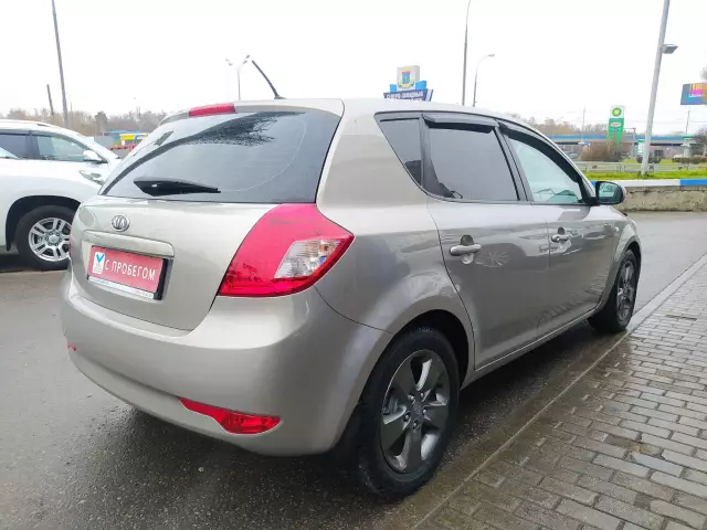 Kia Ceed 2010