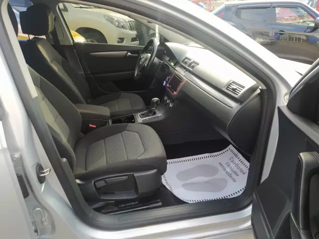 Volkswagen Passat 2013