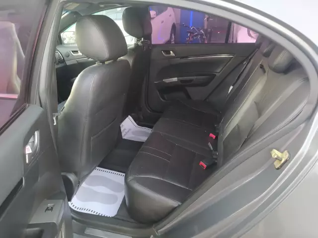 Geely Emgrand EC7 2014