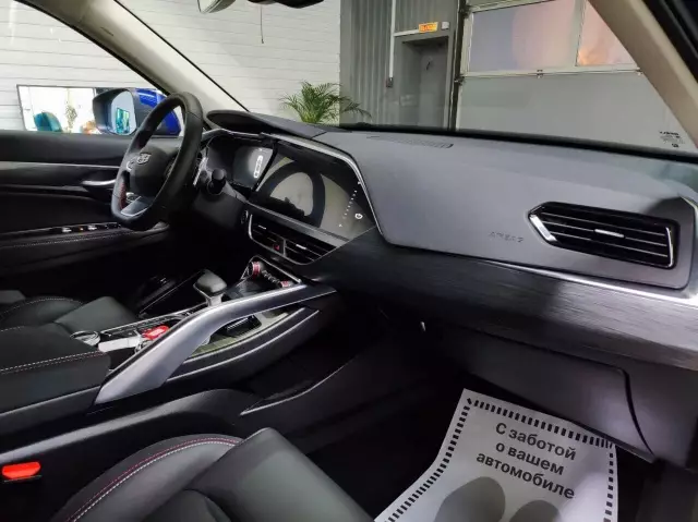 Geely Tugella 2020