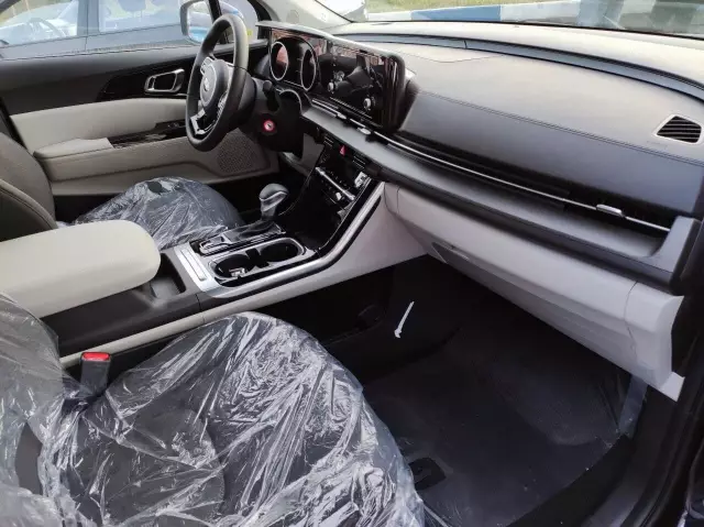 Kia Carnival 2021