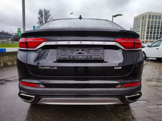 Geely Tugella 2020