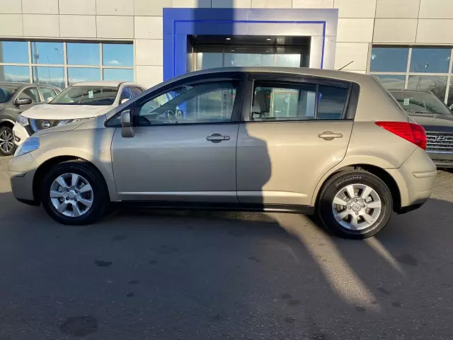 Nissan Tiida 2010