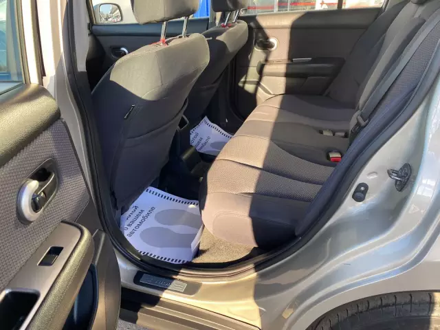Nissan Tiida 2010