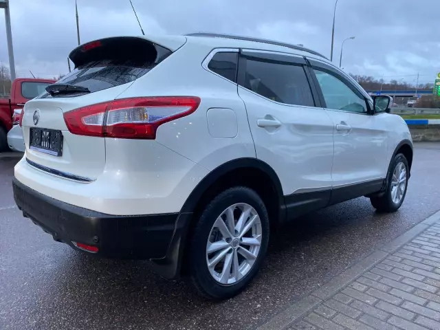 Nissan Qashqai 2015