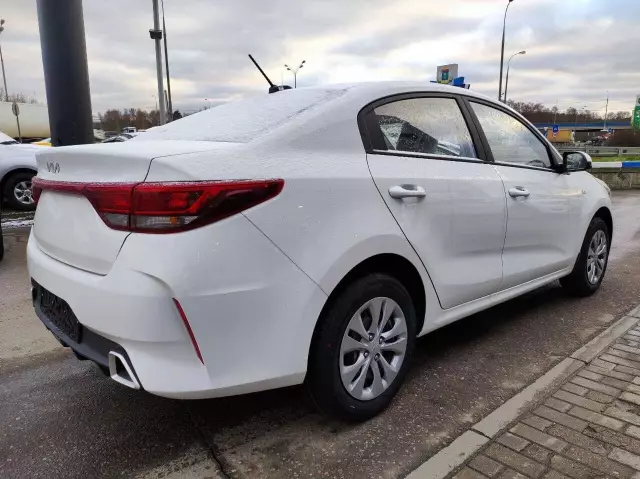 Kia Rio 2021