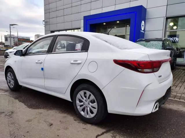Kia Rio 2021