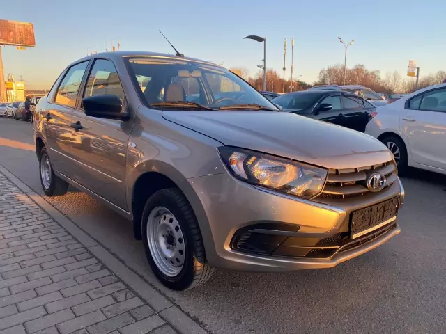 LADA Granta 2019
