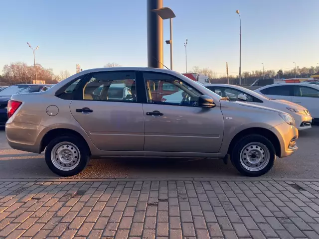 LADA Granta 2019