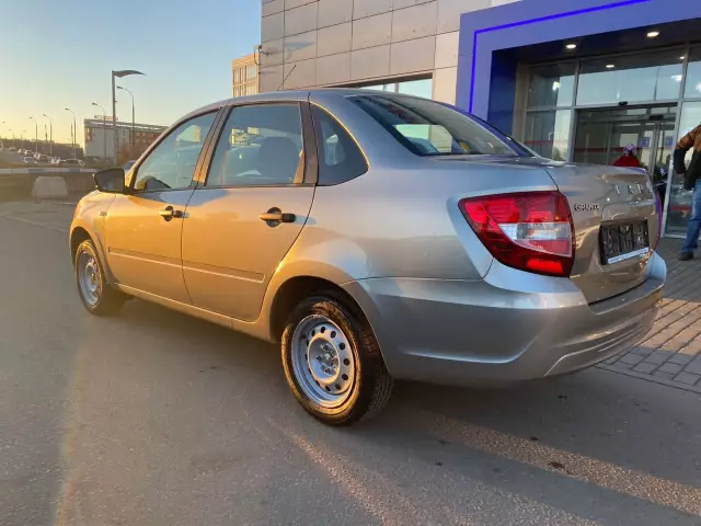 LADA Granta 2019