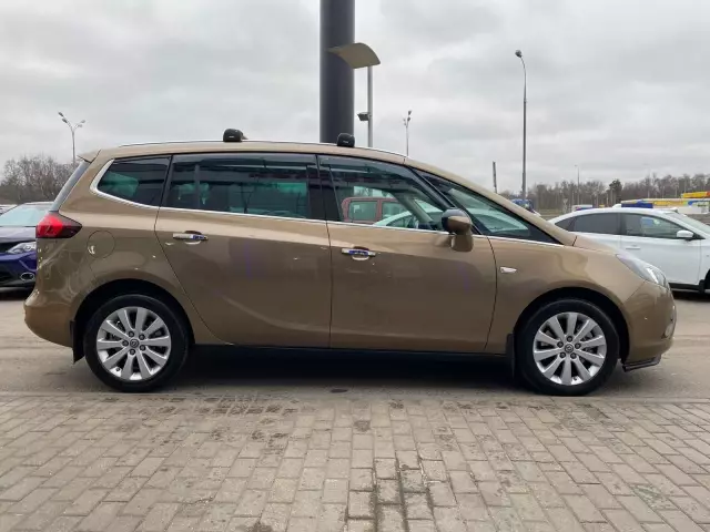 Opel Zafira 2013