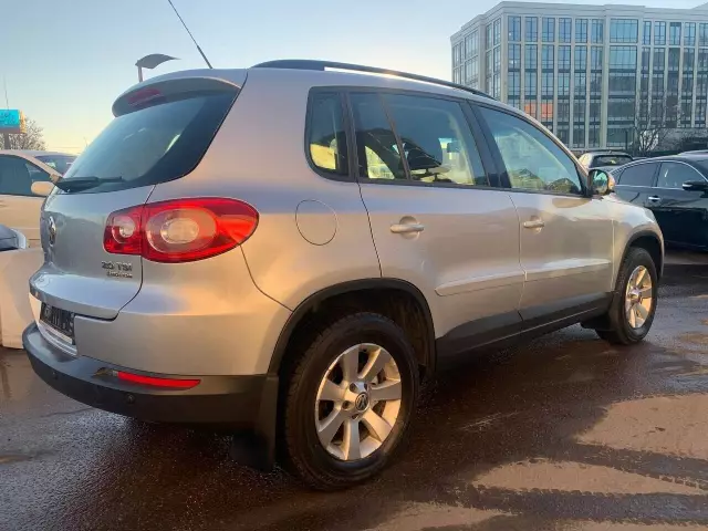 Volkswagen Tiguan 2011