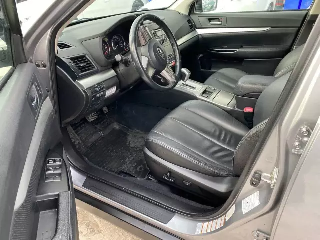 Subaru Outback 2011