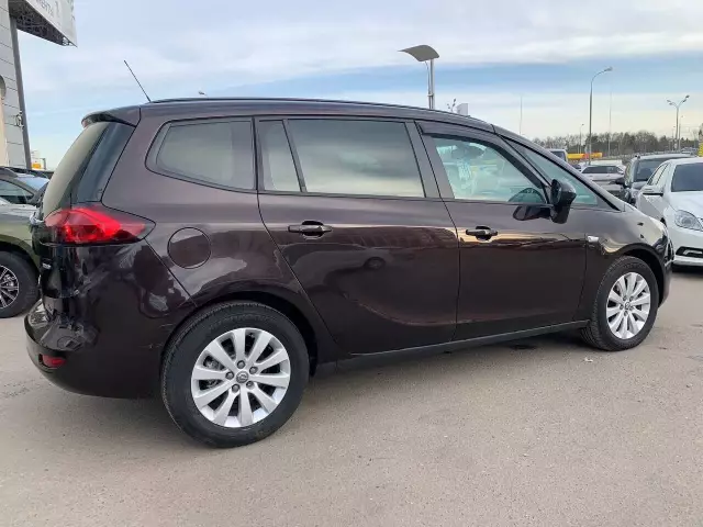Opel Zafira 2012