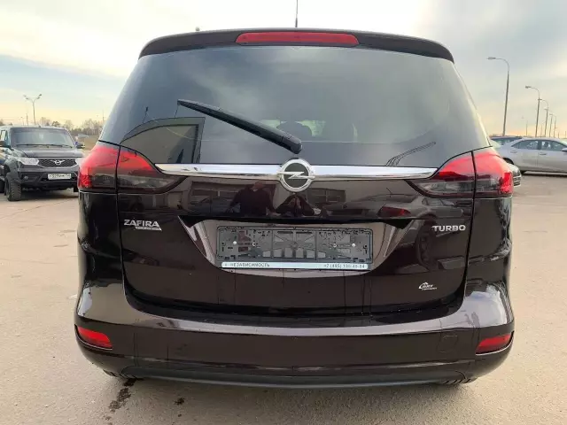 Opel Zafira 2012