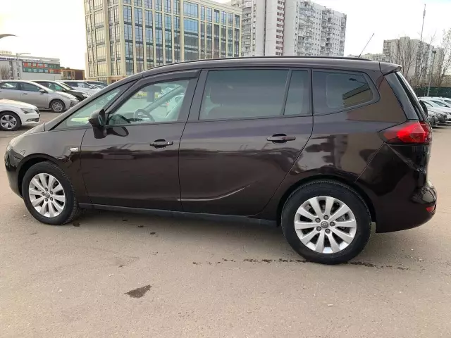 Opel Zafira 2012