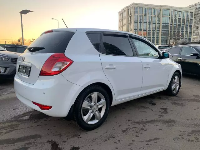 Kia Ceed 2010