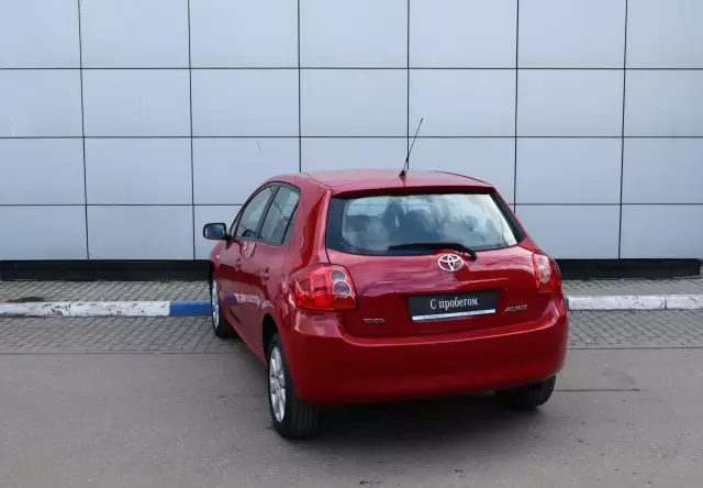 Toyota Auris 2009