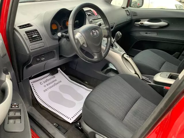 Toyota Auris 2009