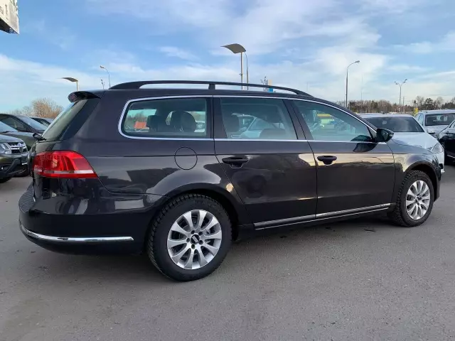 Volkswagen Passat 2011