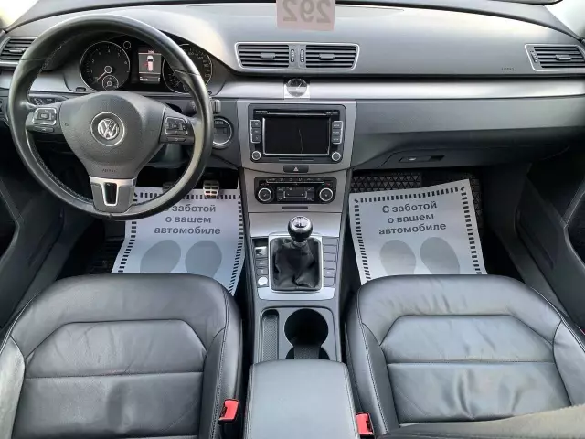 Volkswagen Passat 2011