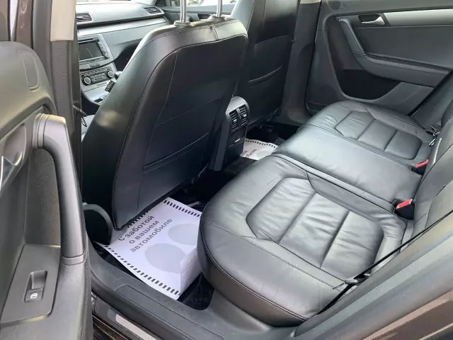 Volkswagen Passat 2011