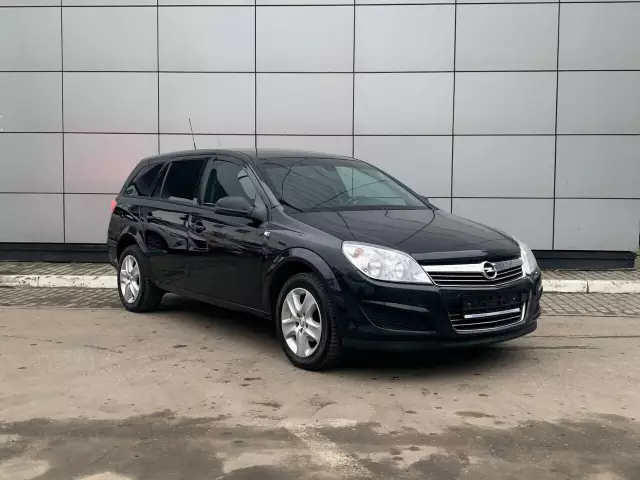 Opel Astra 2014