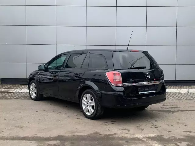 Opel Astra 2014