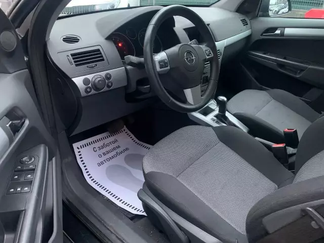 Opel Astra 2014